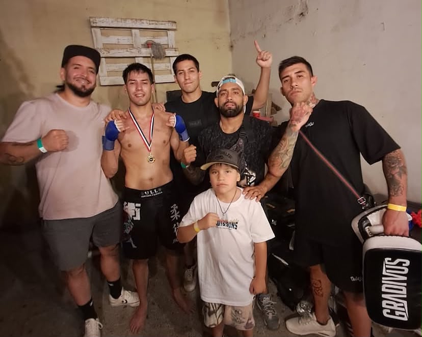 Demon team chillan, personas de las artes marciales mixtas