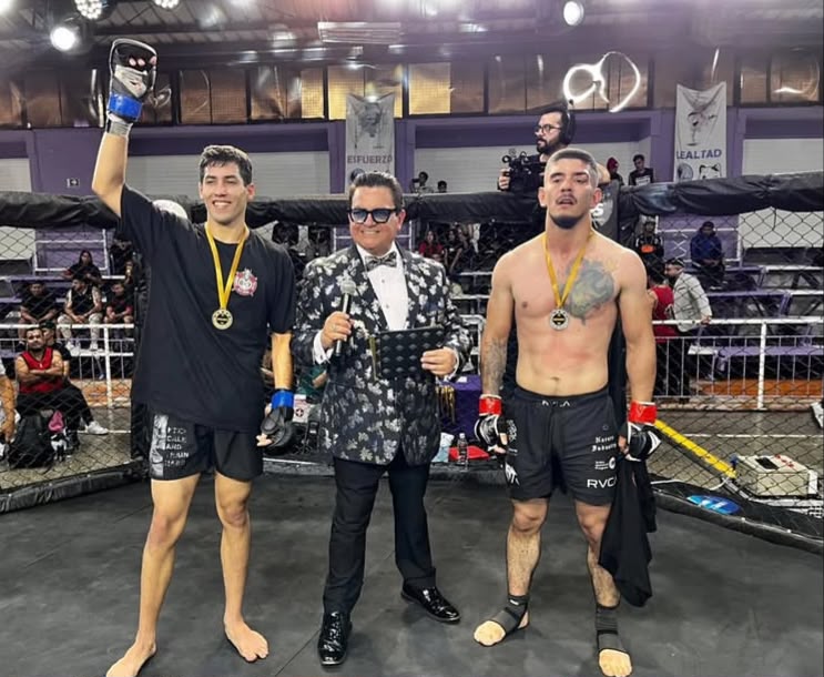 Demon team chillan, personas de las artes marciales mixtas