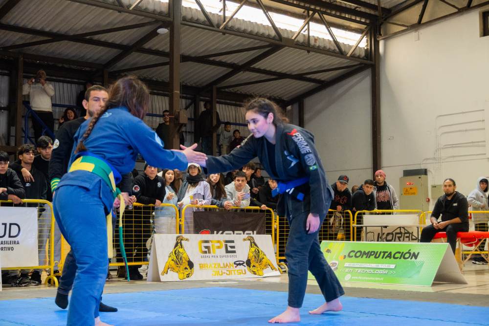 mujeres jiu jitsu kimono